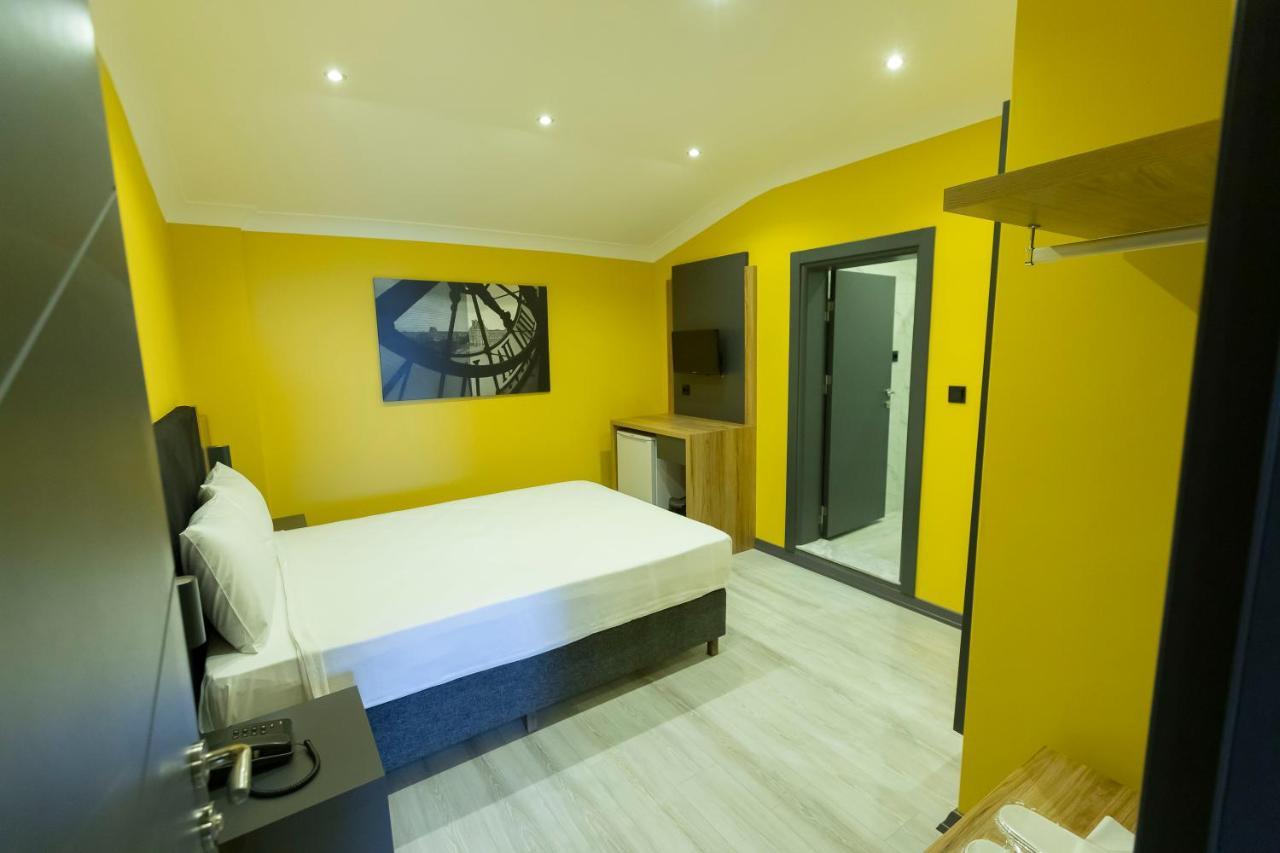 Roy Otel Akcay Luaran gambar