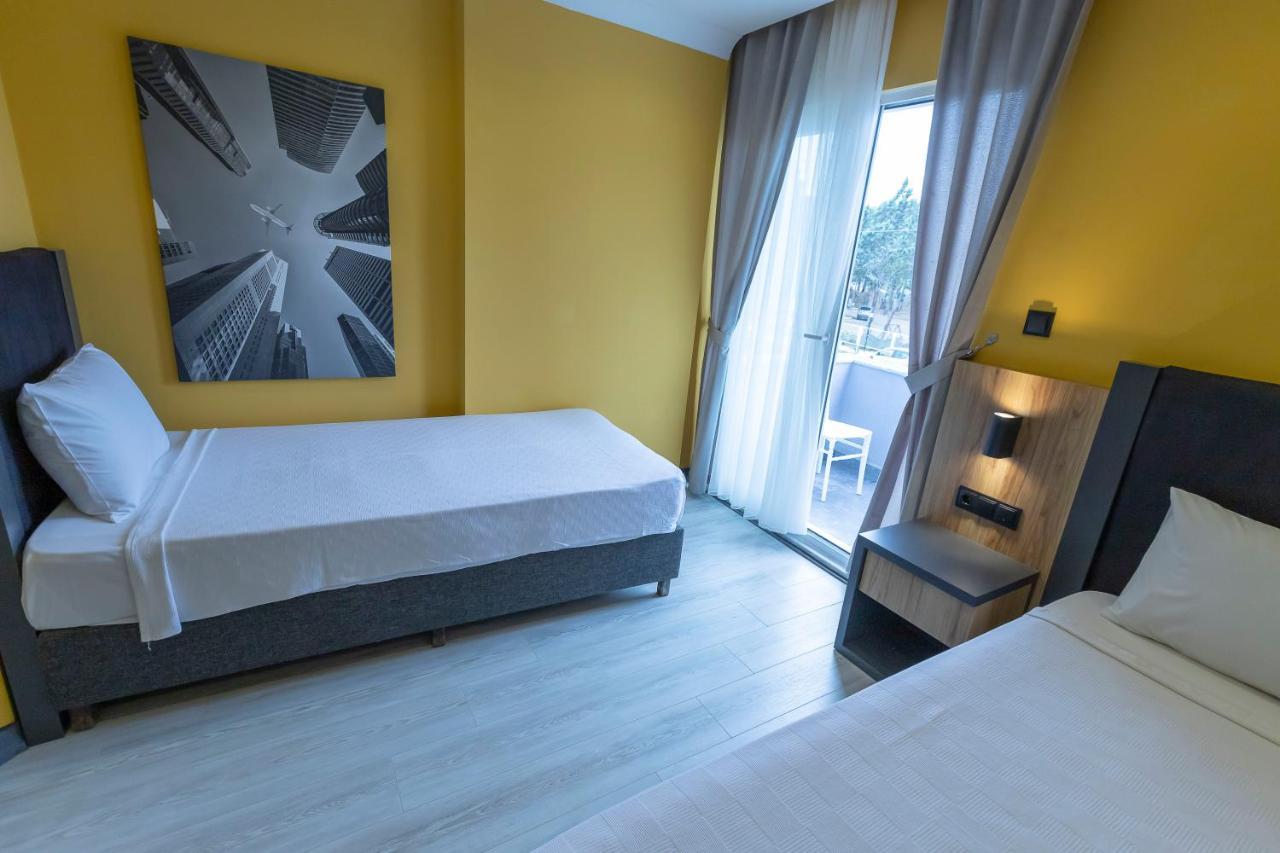 Roy Otel Akcay Luaran gambar