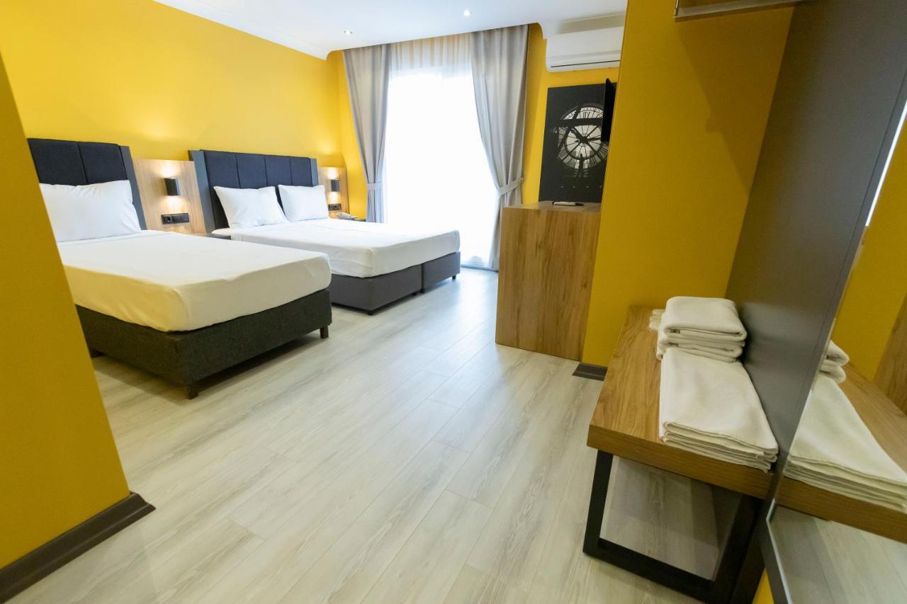 Roy Otel Akcay Luaran gambar