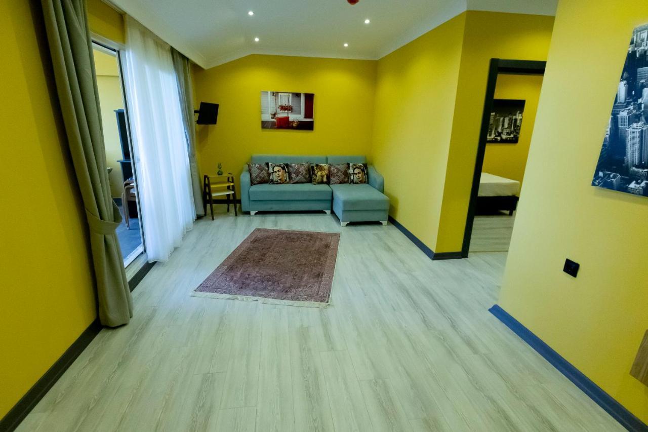 Roy Otel Akcay Luaran gambar