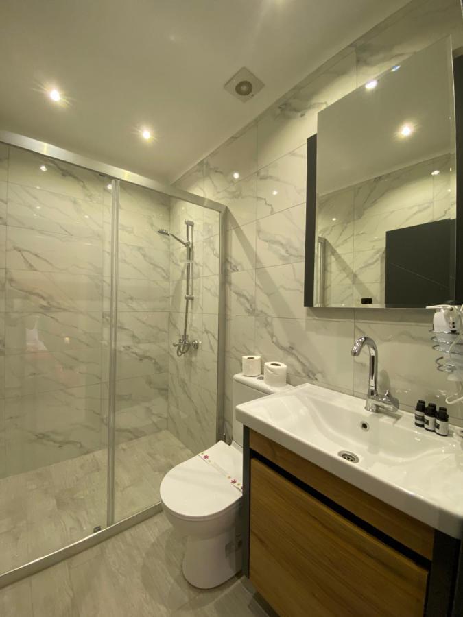 Roy Otel Akcay Luaran gambar