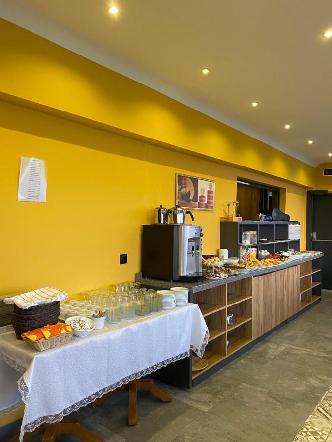 Roy Otel Akcay Luaran gambar